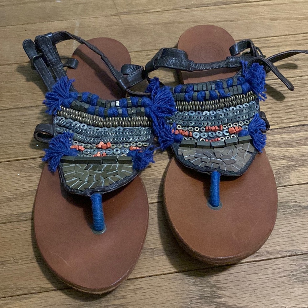 Cute sandals ready to reposh